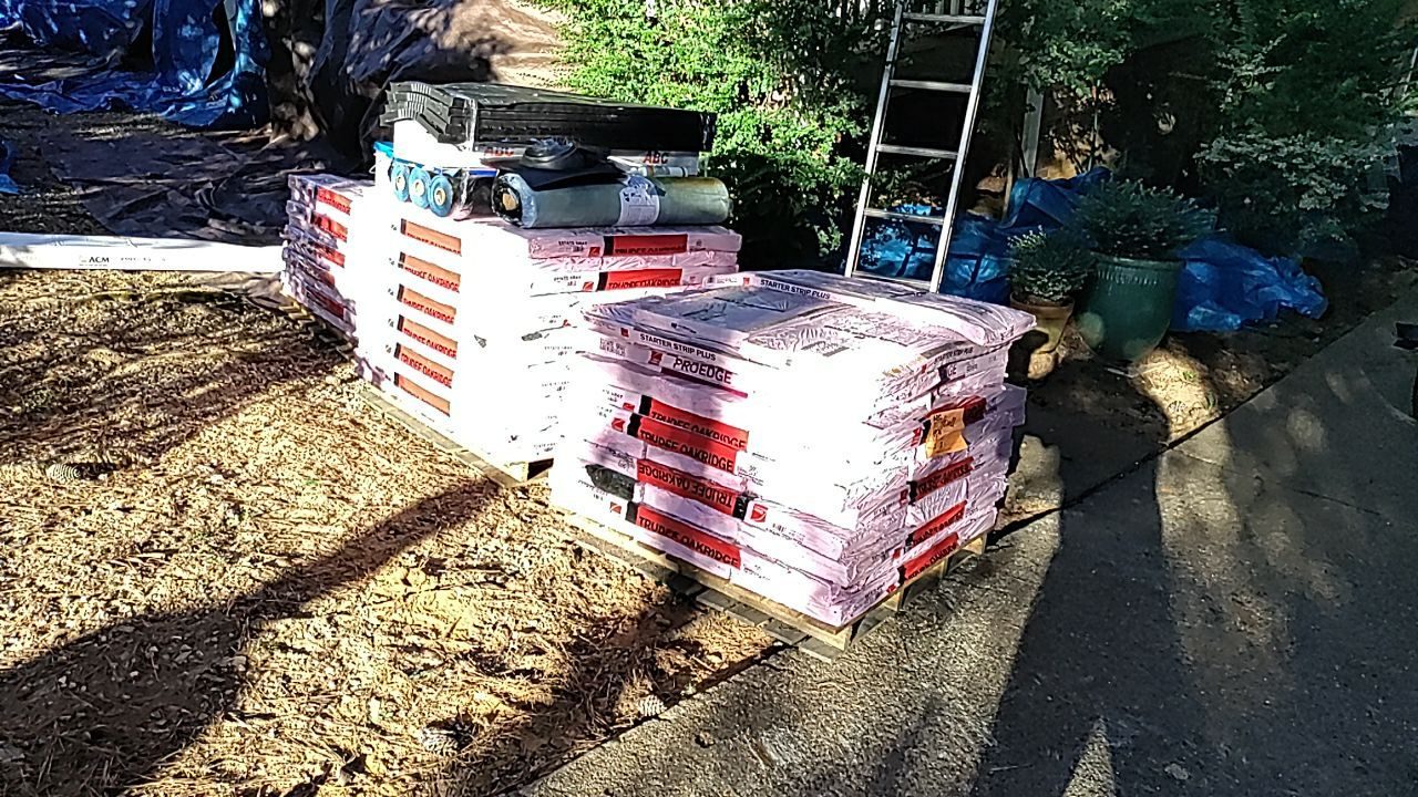 Roswell roof granule documentation photo